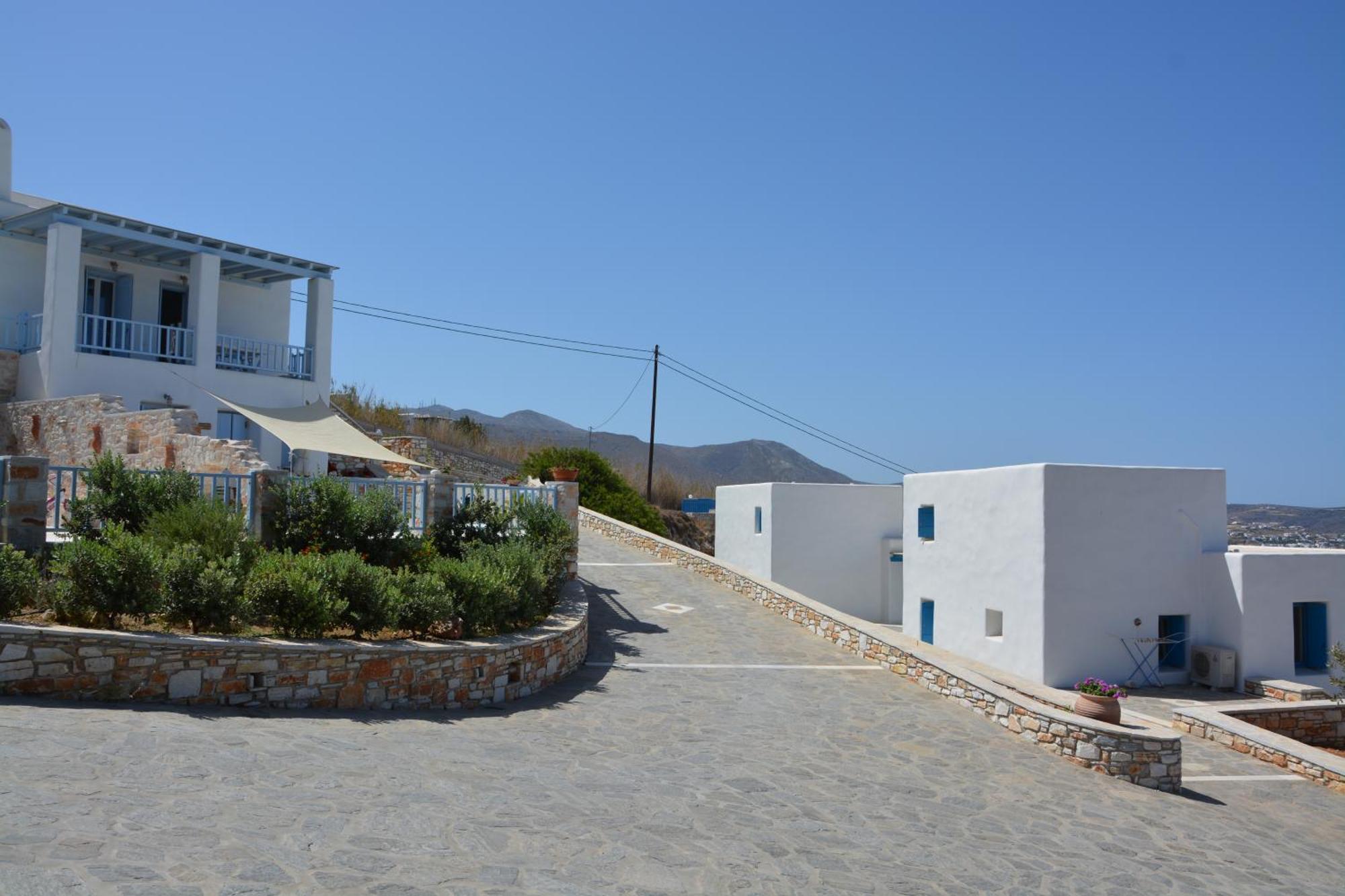 White Blue Houses & Apartments Paros Eksteriør billede