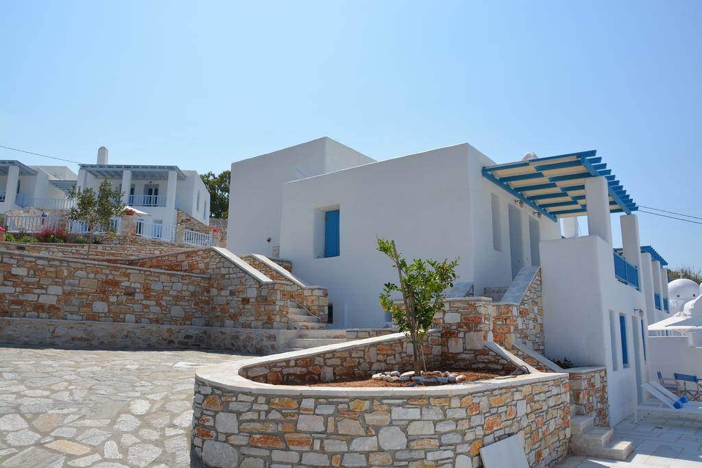 White Blue Houses & Apartments Paros Eksteriør billede