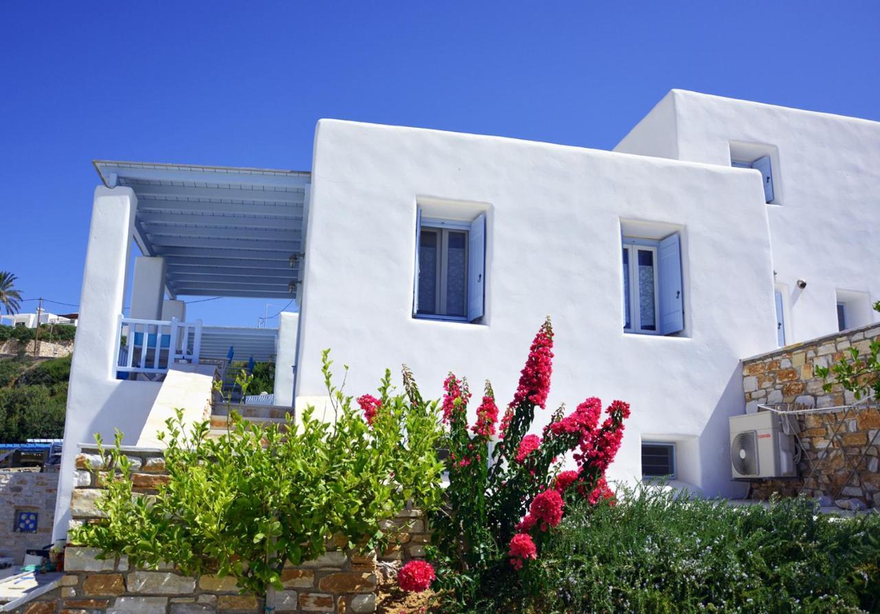 White Blue Houses & Apartments Paros Eksteriør billede